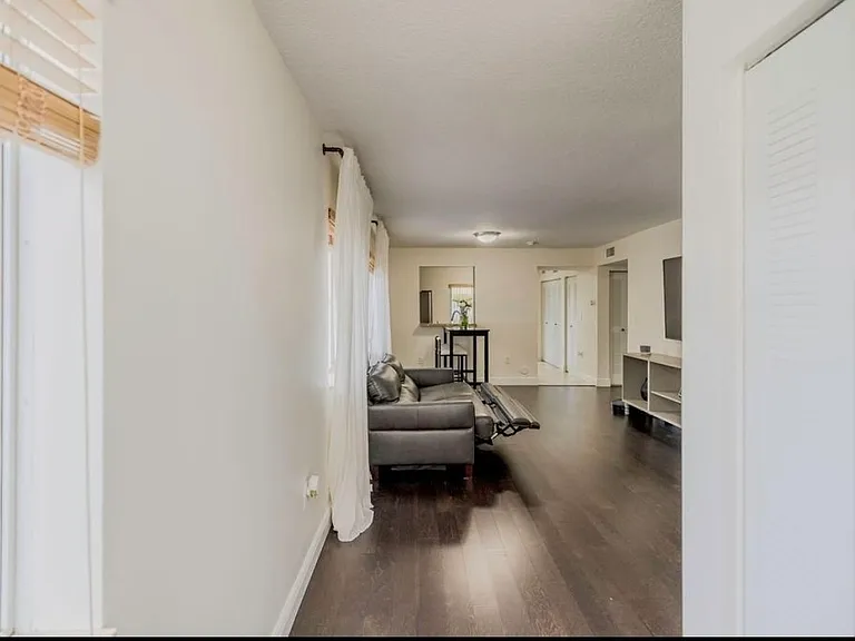 6245 SW 47th Mnr #101 — Photo 13