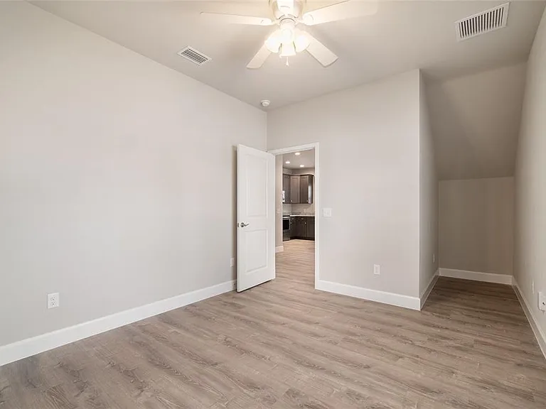 622 NW 3rd Ave #5 — Photo 16