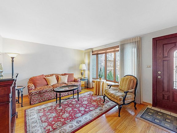 2nd image of 3819 S Parnell Ave