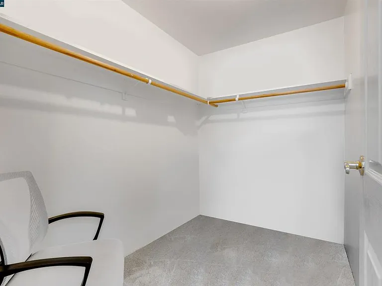 9085 Alcosta Blvd #409 — Photo 21