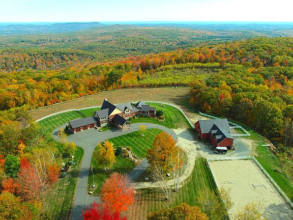 10 Blueberry Hills Rd