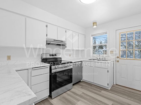 2nd image of 11321 E Springfield Ave