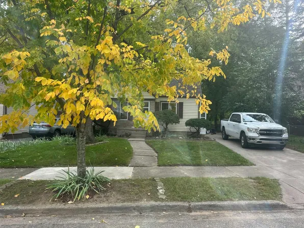 1017 Canterbury Dr, Pontiac, MI 48341