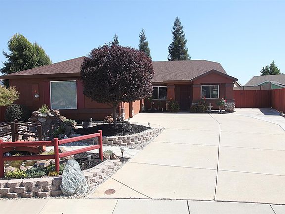 2nd image of 804 Kempton Ct