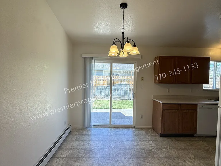 612 Round Table Rd — Photo 11