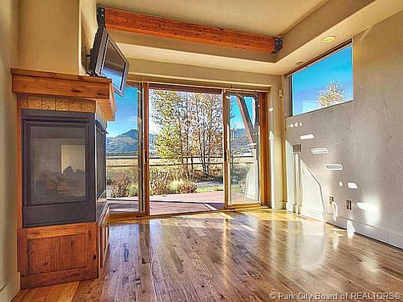 4th image of 5974 N Park Ln #87
