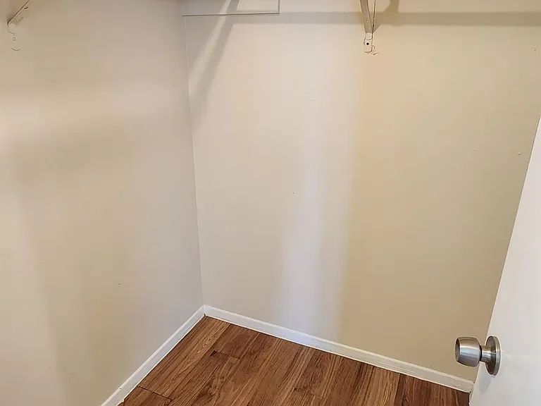 924 E Dean Keeton St #220 — Photo 13