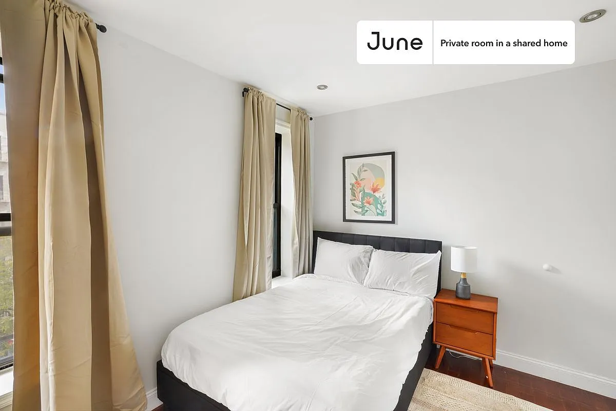 Full bedroom in 3 bed/2 bath home in Upper West Side #786 B — Photo 1
