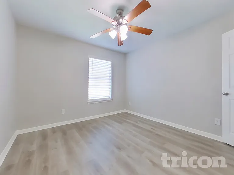 5008 Asia Ln — Photo 14