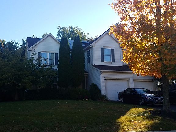 2nd image of 70 Amherst Dr