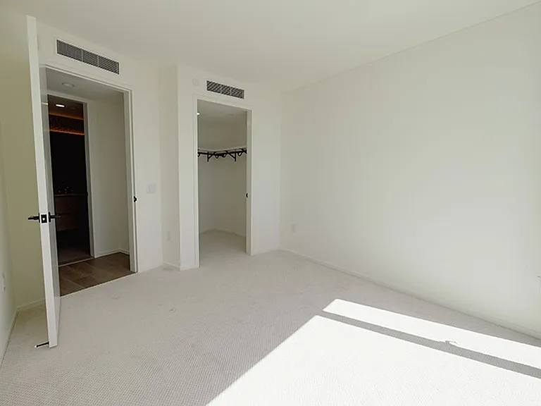 1000 Auahi St #1408 — Photo 9