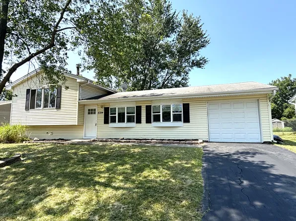 5324 Cinema Dr W, Hanover Park, IL 60133