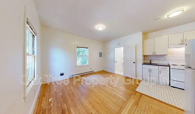 535 41st St #15 — Photo 4