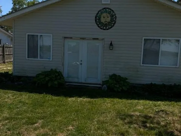 823 Greenfield Point Dr, Reedville, VA 22539