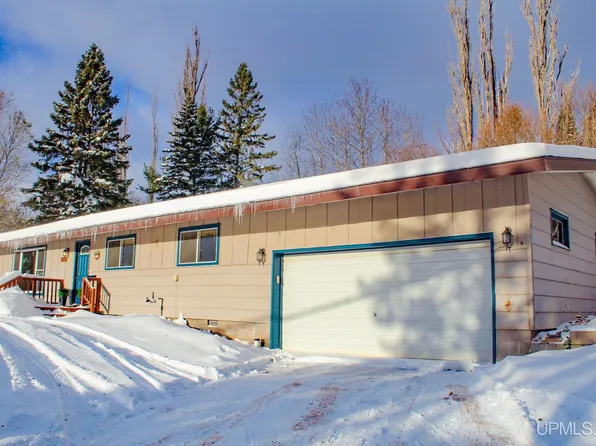 914 Hill St, Hancock, MI 49930