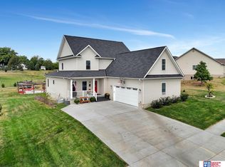 302 E Park St, Weeping Water, NE 68463