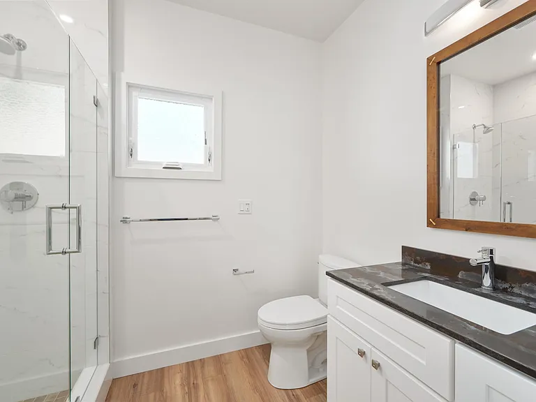 1308 Alcatraz Ave — Photo 8
