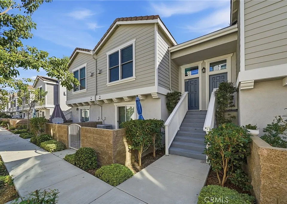 4631 Massimo Dr