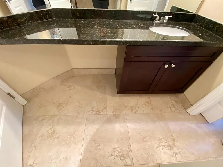 2851 N Oakland Forest Dr #108 — Photo 17