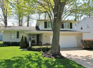 331 Robin Hill Dr, Amherst, NY 14221
