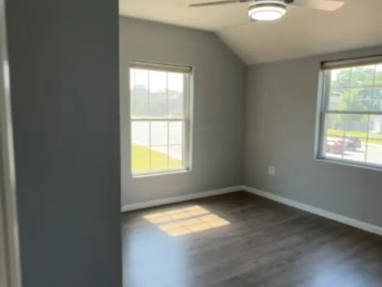6913 Annapolis Rd — Photo 13