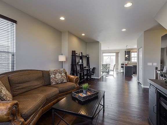 3rd image of 2967 Henley Ln