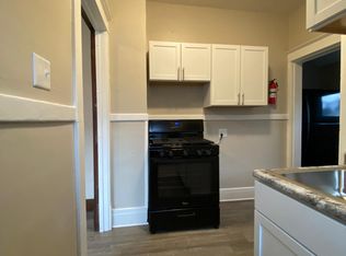 1016 Center Point Rd NE, Cedar Rapids, IA 52402