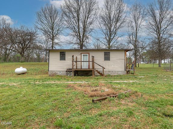 2nd image of 2235 County Road 176