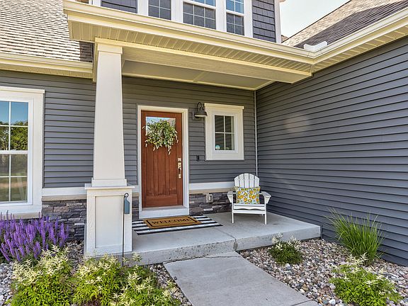 3rd image of 9305 Pier Pl