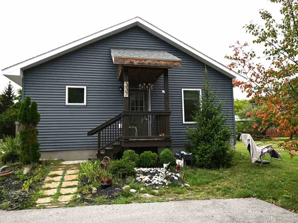 337 Bailey St, Boyne City, MI 49712