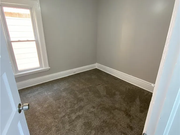 811 Columbus Pkwy — Photo 9