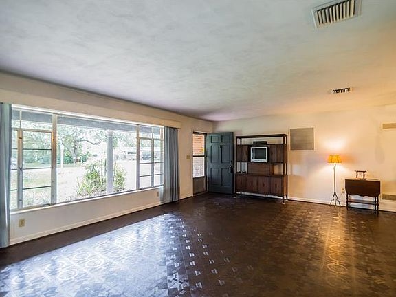 5th image of 6840 Oswego Dr