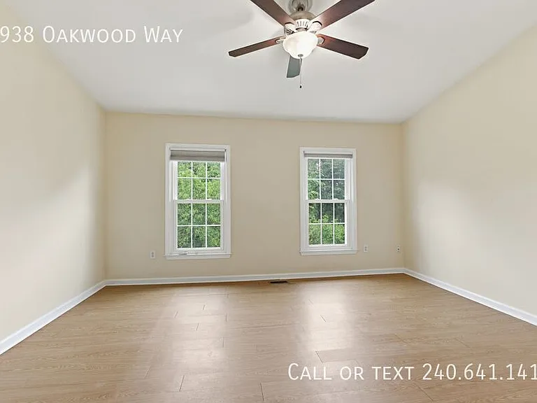8938 Oakwood Way — Photo 11