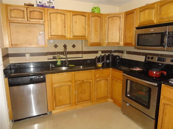 7931 Southgate Blvd APT E8, North Lauderdale, FL 33068