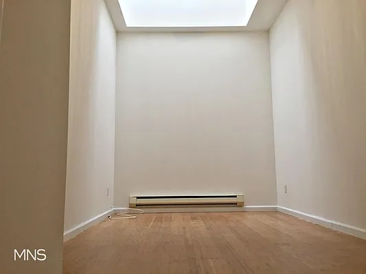 Rented by MNS | media 3