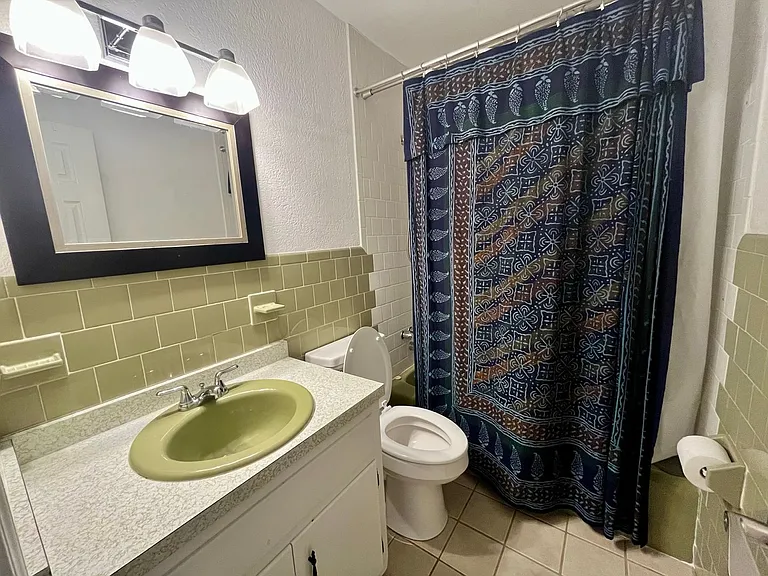 205 Bridge St — Photo 14