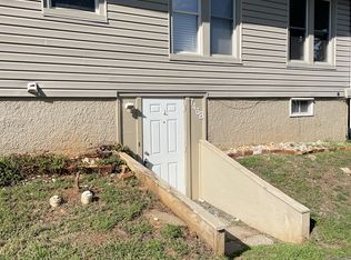 746 W Rio Rd #B, Charlottesville, VA 22901