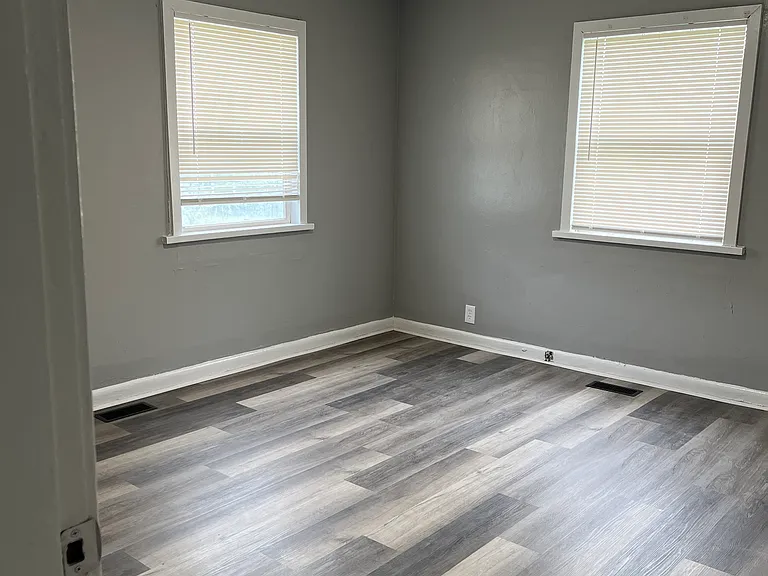 2312 Davue Cir #4 — Photo 12