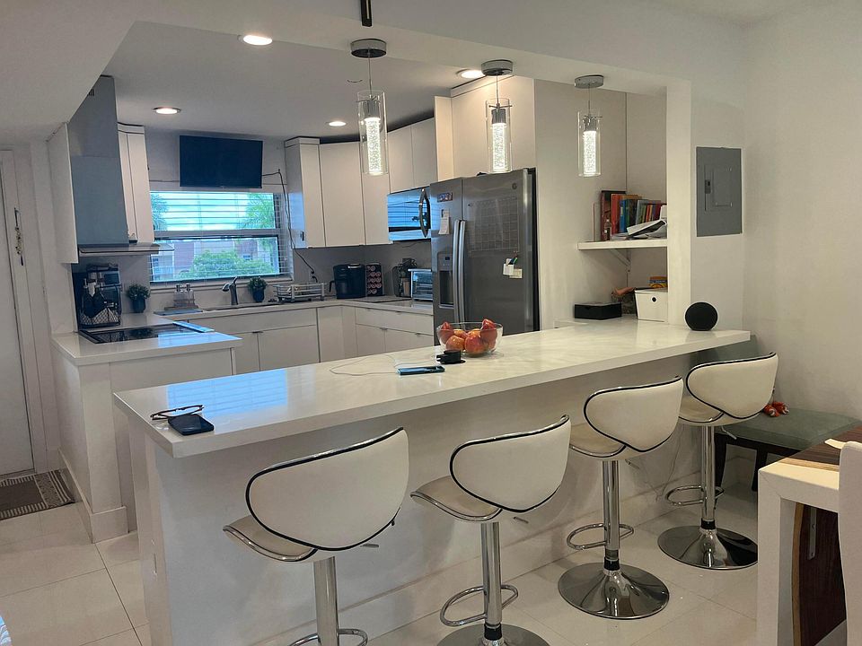1st image of 9321 Sunrise Lakes Boulevard #305