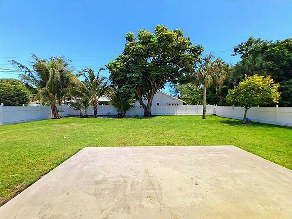 3rd image of 1180 SW 17th St