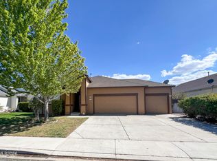 1135 Mountain Rose Dr, Fernley, NV 89408