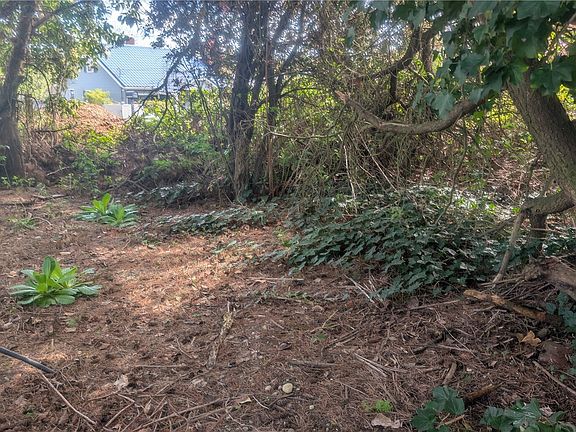 5th image of 5263 21St Avenue SW