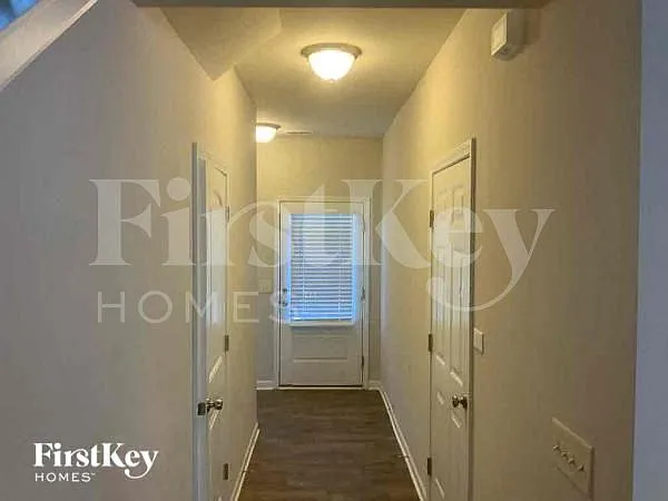 18 Samuel Way — Photo 7