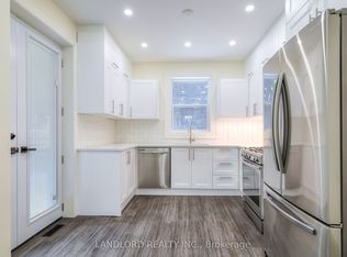 8 Draper St, Toronto, ON M5V2M4