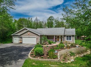 5983 Pease Rd, Williamson, NY 14589
