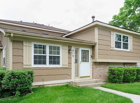 2nd image of 215 Redwood Ct #0
