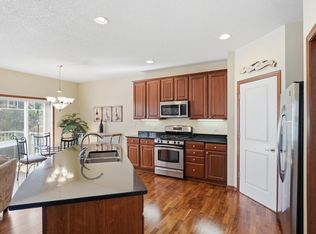 2156 Cedar Grove Trl, Eagan, MN 55122