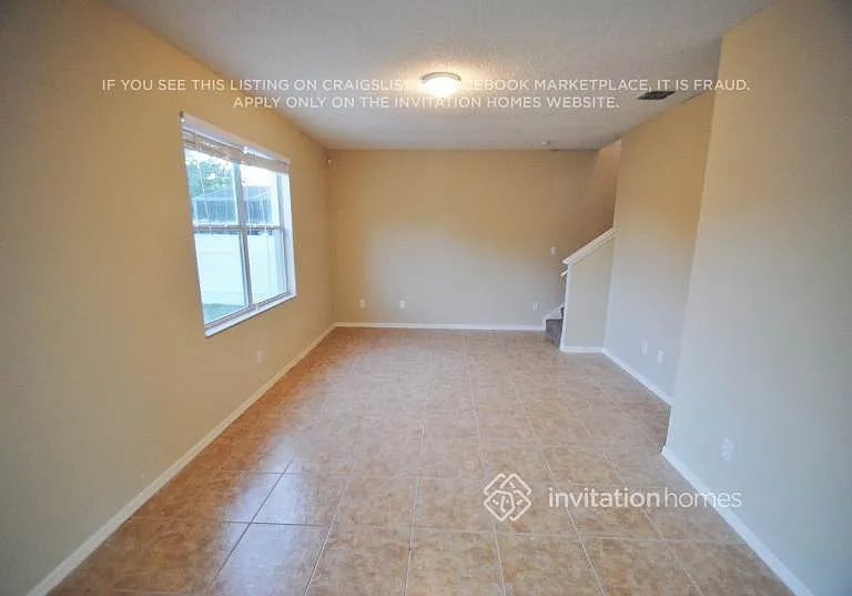 2740 Daybreak Dr — Photo 4