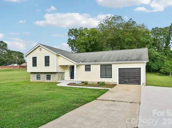 1106 Stanton Dr, Shelby, NC 28150