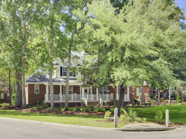 4217 Meadowbrook Ct, North Charleston, SC 29420